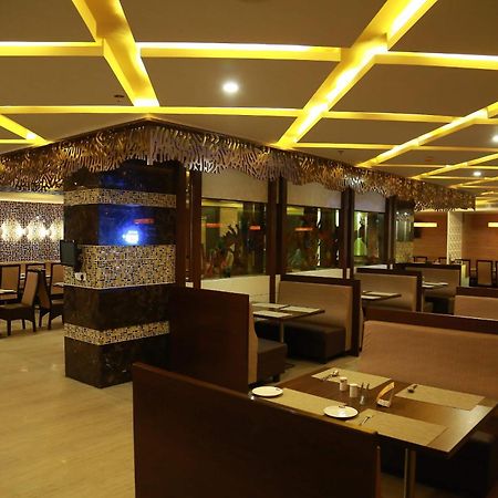 Hotel Svm Grand Medipally Hyderabad Esterno foto