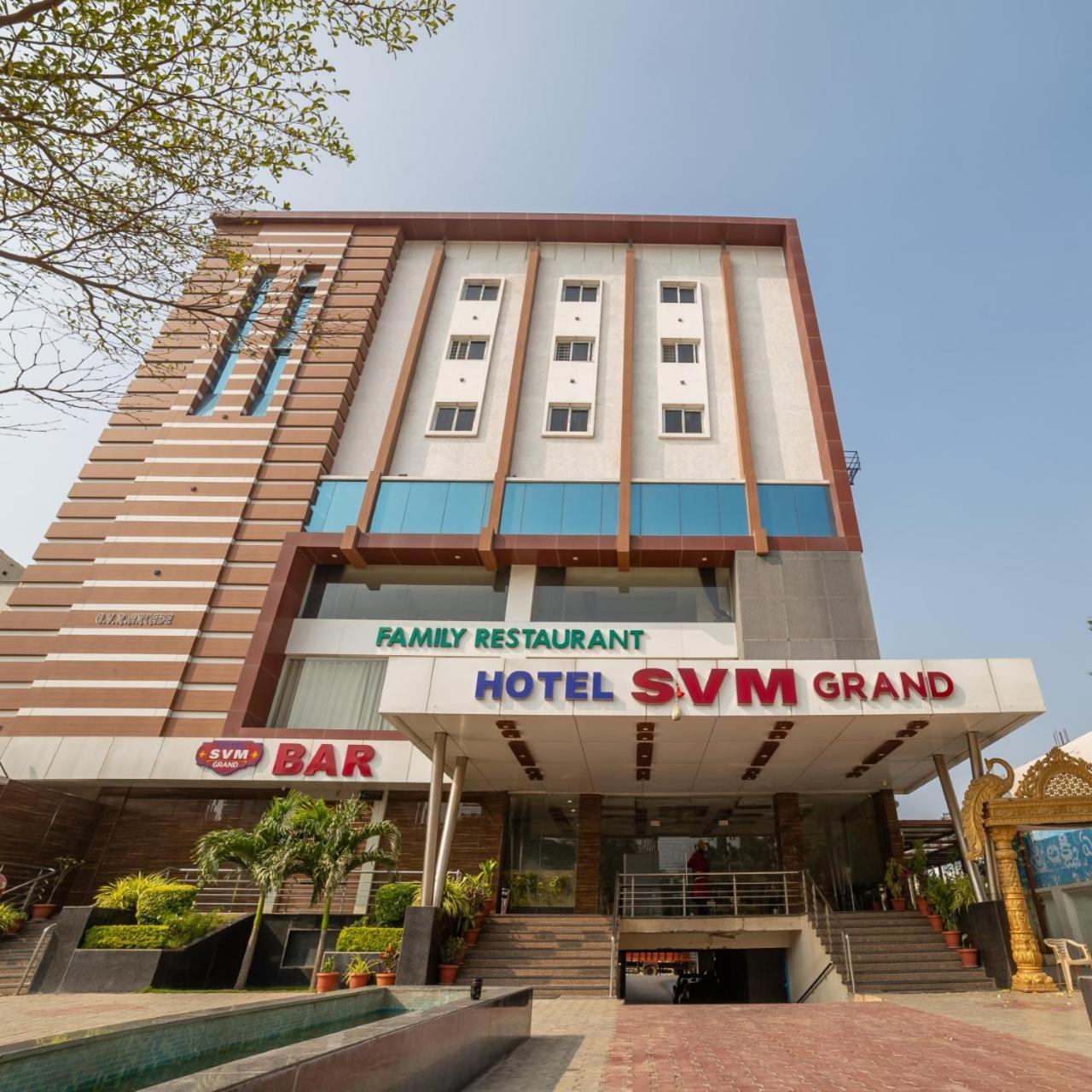 Hotel Svm Grand Medipally Hyderabad Esterno foto